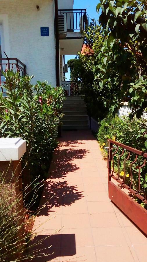 Apartmani Komunela Умаг Екстериор снимка